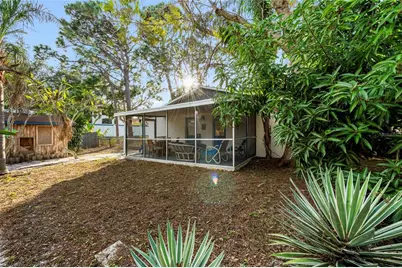 7795 Wright Avenue, Sarasota, FL 34231 - Photo 34