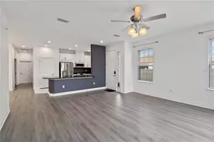 10934 Wendover Dr, Palmetto, FL 34221 - Photo 4