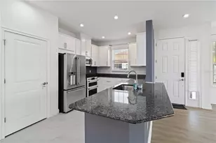 10934 Wendover Dr, Palmetto, FL 34221 - Photo 6