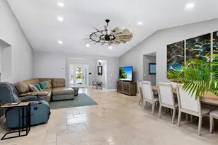 221 Lychee Rd, Nokomis, FL 34275 - Photo 10