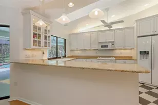 7604 Weeping Willow Cir, Sarasota, FL 34241 - Photo 22