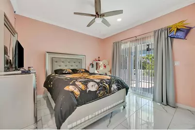 7618 16th Court, Sarasota, FL 34243 - Photo 32