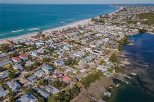 2316 Canasta Dr, Bradenton Beach, FL 34217 - Photo 10