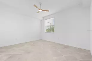 12180 Wellen Golf St, Venice, FL 34293 - Photo 12