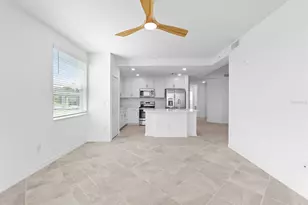 12180 Wellen Golf St, Venice, FL 34293 - Photo 10