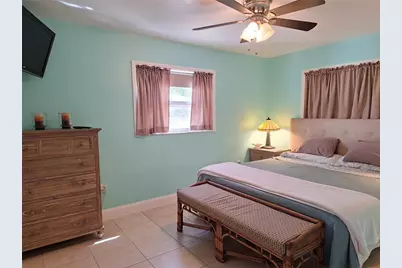 218 22nd Street NE, Bradenton, FL 34208 - Photo 12