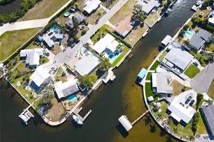 218 22nd St NE, Bradenton, FL 34208 - Photo 40