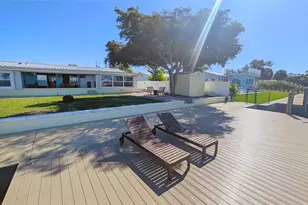 218 22nd St NE, Bradenton, FL 34208 - Photo 34