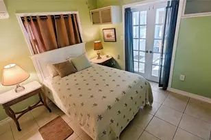218 22nd St NE, Bradenton, FL 34208 - Photo 20