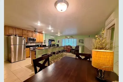 218 22nd Street NE, Bradenton, FL 34208 - Photo 8