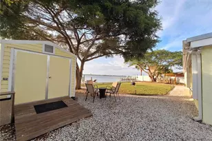 218 22nd St NE, Bradenton, FL 34208 - Photo 38