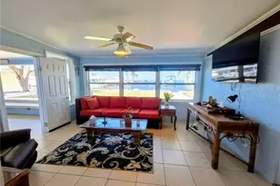 218 22nd St NE, Bradenton, FL 34208 - Photo 14