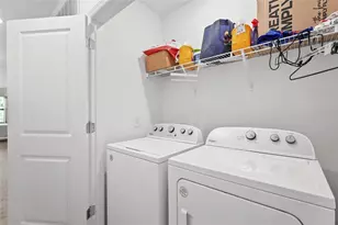 1828 Vanora Ln, Sarasota, FL 34240 - Photo 28