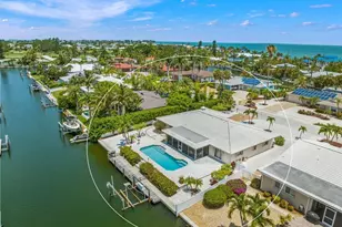 614 Gladstone Ln, Holmes Beach, FL 34217 - Photo 8