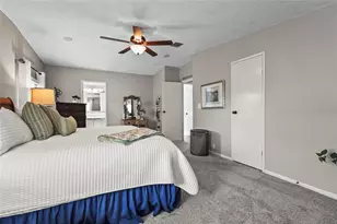 8470 Imperial Cir, Palmetto, FL 34221 - Photo 24