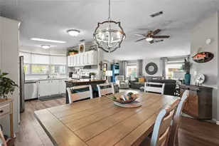 8470 Imperial Cir, Palmetto, FL 34221 - Photo 16