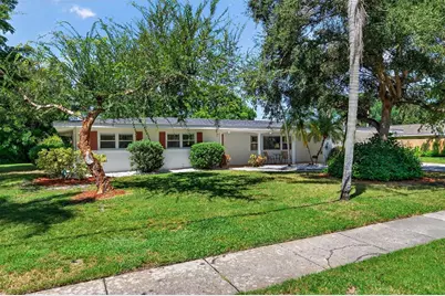 4808 Riverwood Avenue, Sarasota, FL 34231 - Photo 6