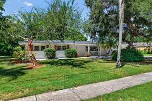 4808 Riverwood Ave, Sarasota, FL 34231 - Photo 6