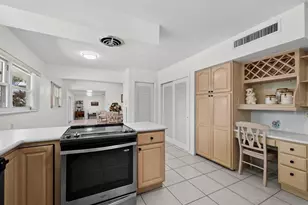 4808 Riverwood Ave, Sarasota, FL 34231 - Photo 14