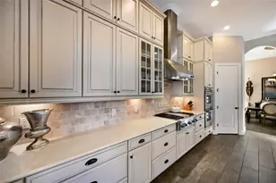 5013 Benito Ct, Lakewood Ranch, FL 34211 - Photo 8