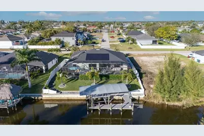 2115 SW 17th Place, Cape Coral, FL 33991 - Photo 6