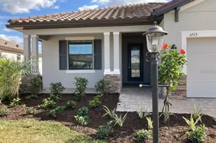 6515 Clairborne Ln, Bradenton, FL 34211 - Photo 2