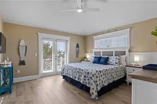 6908 Holmes Blvd, Holmes Beach, FL 34217 - Photo 24