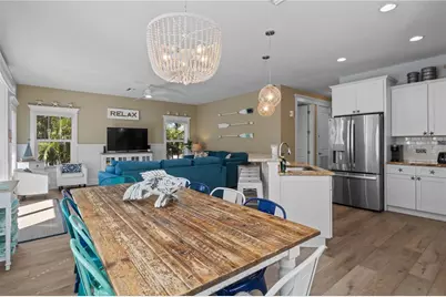 6908 Holmes Boulevard, Holmes Beach, FL 34217 - Photo 10