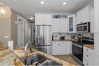 6908 Holmes Boulevard, Holmes Beach, FL 34217 - Photo 14