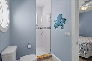 6908 Holmes Blvd, Holmes Beach, FL 34217 - Photo 24