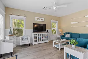 6908 Holmes Blvd, Holmes Beach, FL 34217 - Photo 8