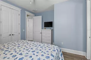 6908 Holmes Blvd, Holmes Beach, FL 34217 - Photo 22