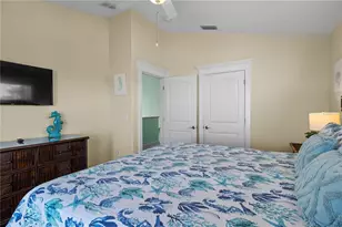 6908 Holmes Blvd, Holmes Beach, FL 34217 - Photo 36