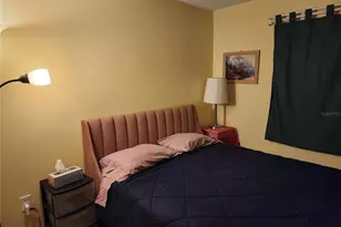 3064 Lake Bayshore Dr, Bradenton, FL 34205 - Photo 8