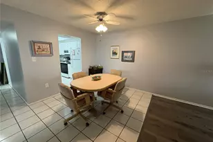 3064 Lake Bayshore Dr, Bradenton, FL 34205 - Photo 28