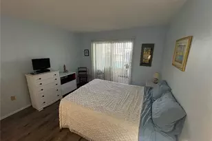 3064 Lake Bayshore Dr, Bradenton, FL 34205 - Photo 30