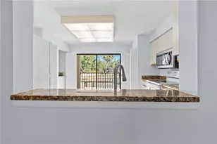 6110 Country Club Way, Sarasota, FL 34243 - Photo 32