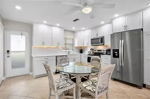 5830 Midnight Pass Rd, Sarasota, FL 34242 - Photo 6