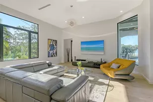 1540 Hillview Dr, Sarasota, FL 34239 - Photo 24