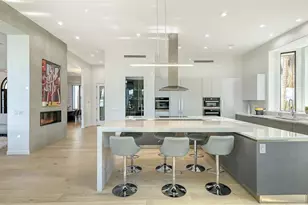 1540 Hillview Dr, Sarasota, FL 34239 - Photo 18