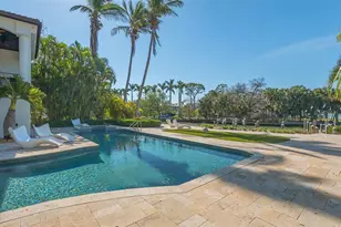 1540 Hillview Dr, Sarasota, FL 34239 - Photo 76