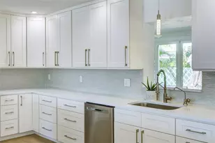 2909 Upper Tangelo Dr, Sarasota, FL 34239 - Photo 14