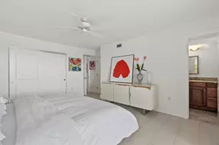 9393 Midnight Pass Rd, Sarasota, FL 34242 - Photo 20