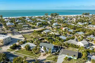 212 85th St, Holmes Beach, FL 34217 - Photo 38