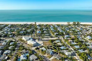 212 85th St, Holmes Beach, FL 34217 - Photo 44