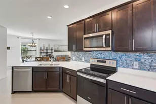 6471 Silverstar Dr, Sarasota, FL 34240 - Photo 10