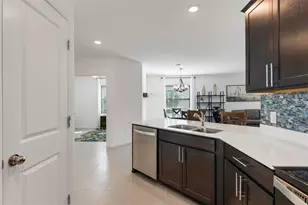 6471 Silverstar Dr, Sarasota, FL 34240 - Photo 12
