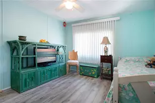 420 49th Street E, Palmetto, FL 34221 - Photo 36