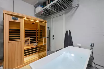 948 Citrus Avenue, Sarasota, FL 34236 - Photo 46