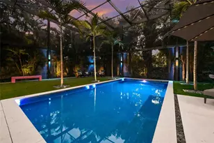 948 Citrus Ave, Sarasota, FL 34236 - Photo 52